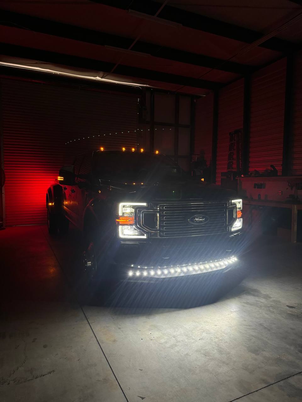 Ama la terraSALOMON DIALOGUE 25.5 Valance Lights | Southern Lumen