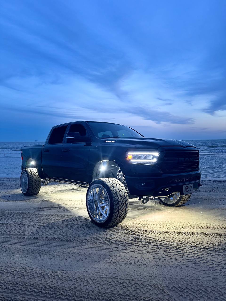 Southern Lumen 24-LED pure white rock light with a durable construction and bright illumination, ideal for enhancing vehicle aesthetics and off-road visibility.